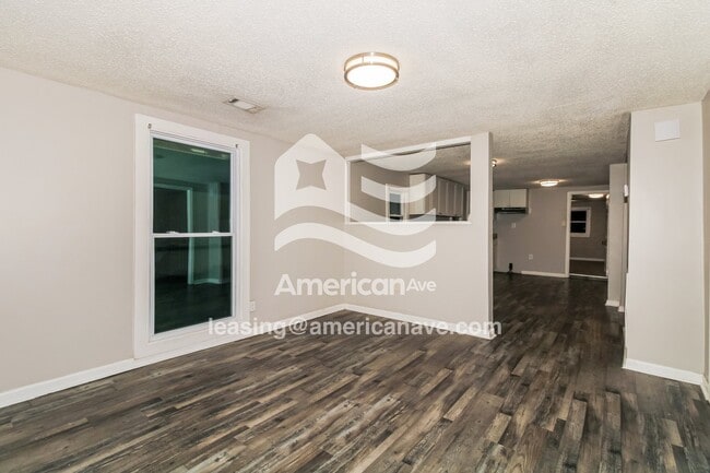 Photo - 2824 22nd St