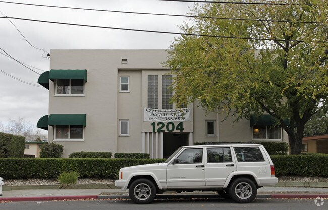 Photo - 1204 Alpine Rd