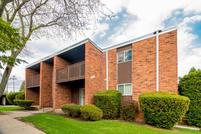 Carriage House Apartments