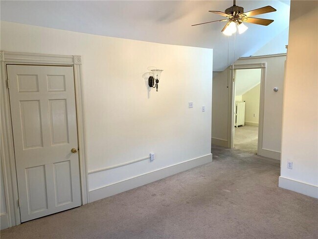 Photo - 113 Prospect Hill St Unit 3