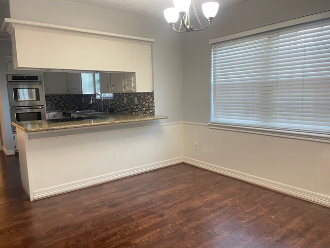 Photo - 11310 Meadow Lake Dr