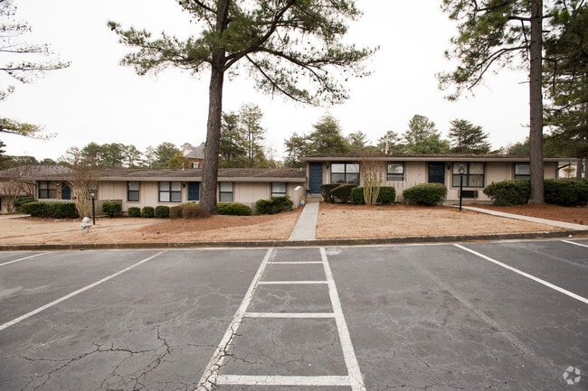 Cedargate Apartments