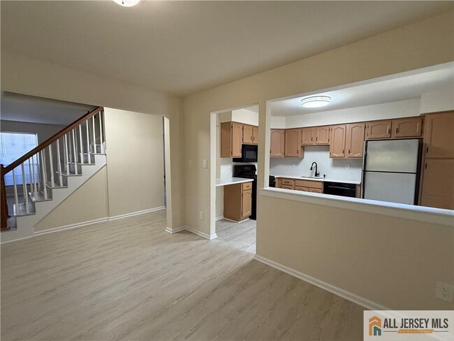 Photo - 2305 Deerfield Dr