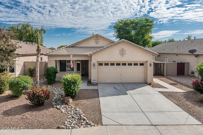 Building Photo - 11851 W Washington St