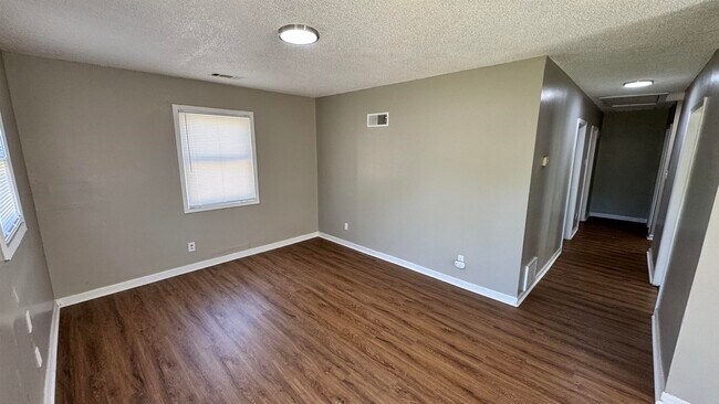 Photo - 2434 Vollintine Ave