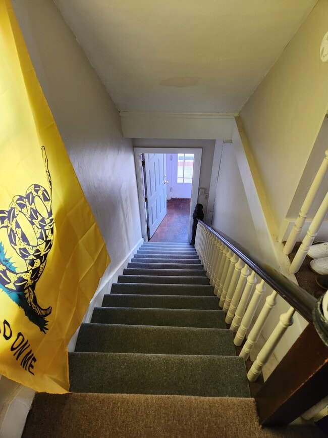 Photo - 654 W 3rd St Unit #2