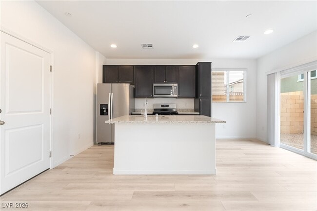 Photo - 408 Grand Toccata St