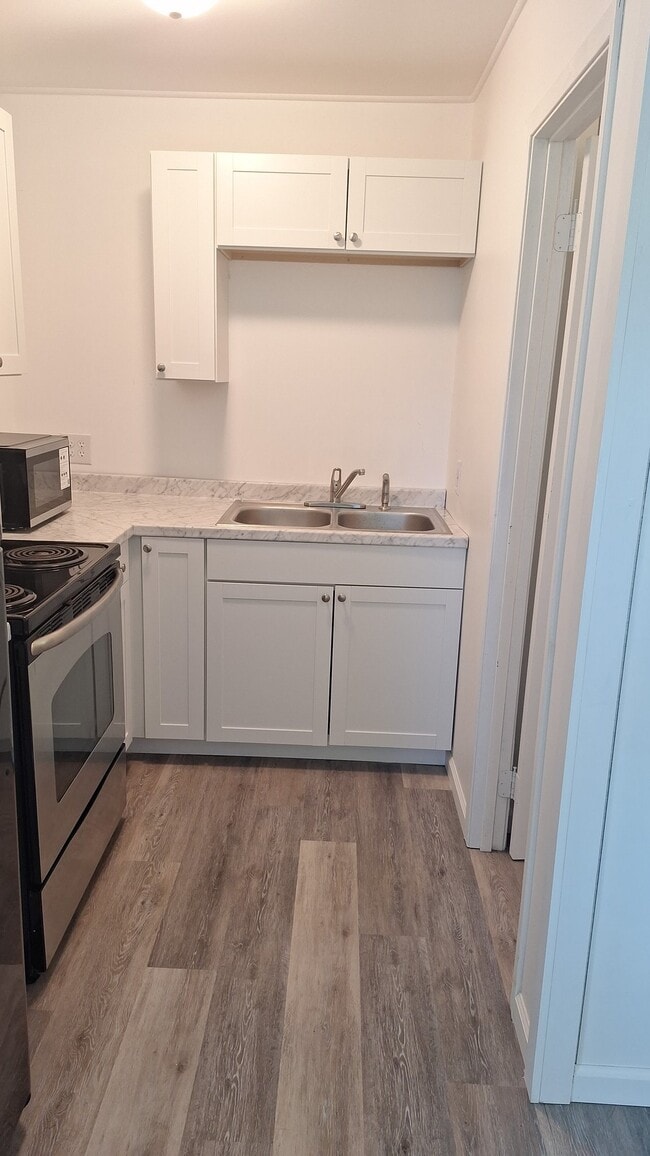 80 McLarty Ln Unit 1-upstairs
