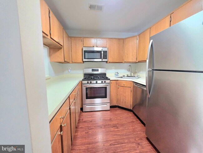 Photo - 24 Coral Tree Ct