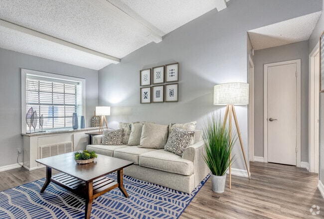 The Red Wood - 1BD/1BA - 675 SqFt - Living Room
