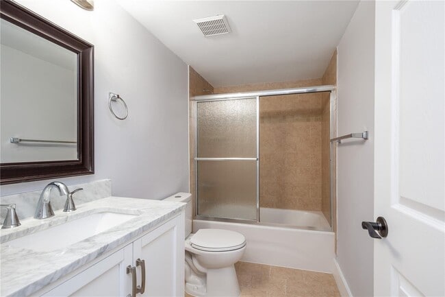 Building Photo - 14931 SW 82nd Ln Unit 205