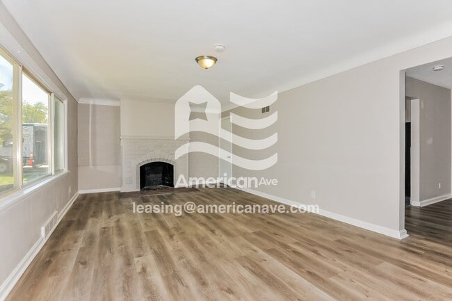 Photo - 327 Wedge Dr