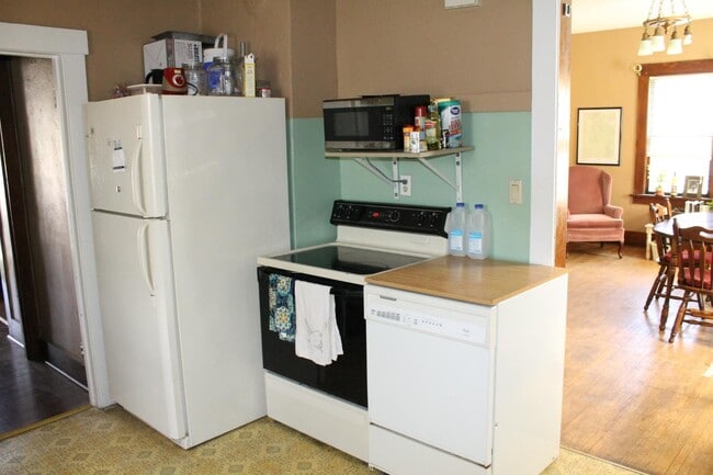 Photo - 415 E Clark St