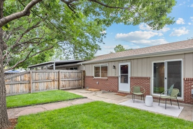 Photo - Bright West Highland Home with Modern Finishes!!