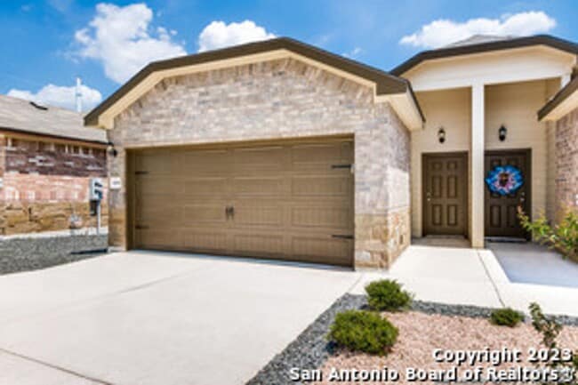 Westover Duplexes New - Westover Duplexes New Townhome