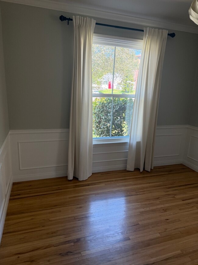 Photo - 1220 E Glenoaks Blvd Unit 1