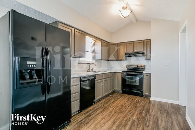 Photo - 8418 NW 68th St