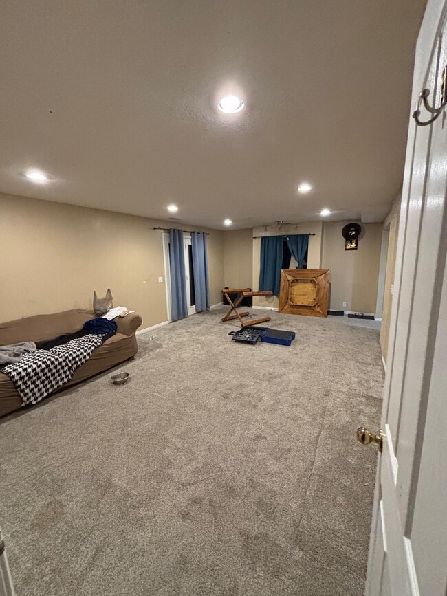 Photo - 2350 S 385 W