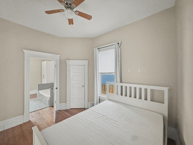 Photo - 1831 N Laura St