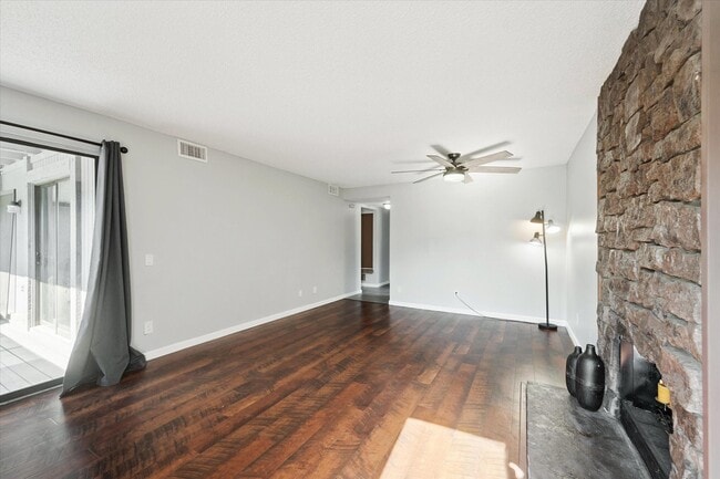 Photo - 6490 S Dayton St Unidad L07