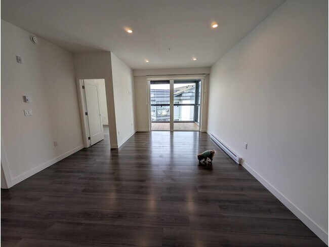 Photo - 13777-1375A 75a Ave Unit 4FL