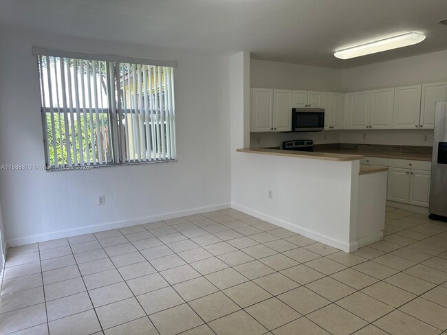 Photo - 1490 NE 33rd Ave