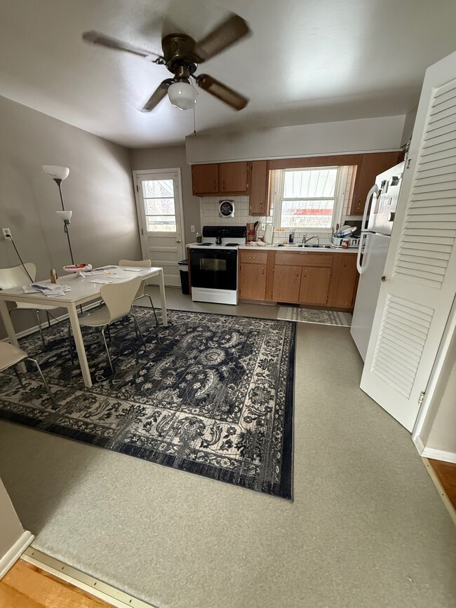 Photo - 7 Apple Blossom Ln