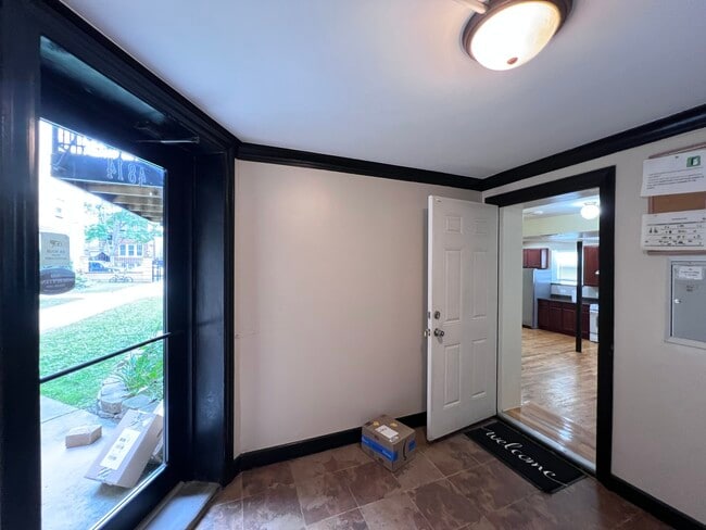 Photo - 4814 N Avers Ave