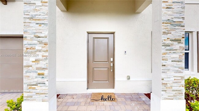 Photo - 2333 SE 28th St