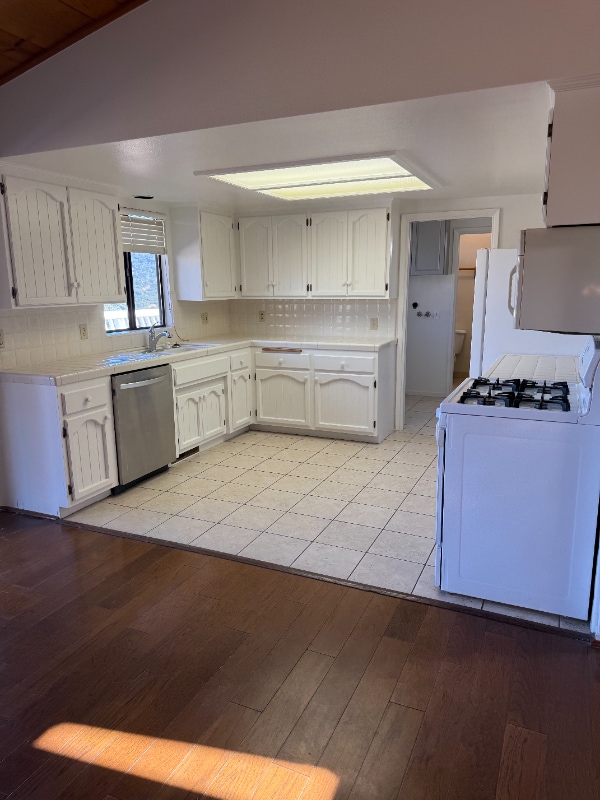 Photo - 46473 Eastwood Dr N