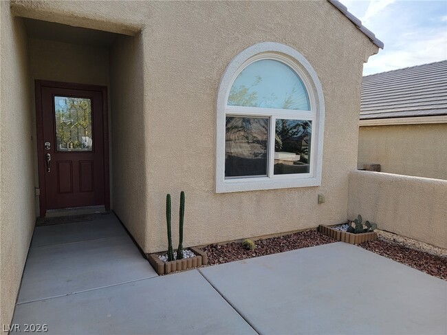 Photo - 2659 Lochleven Way