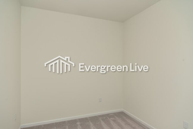 Photo - 1064 Large Poppy Dr