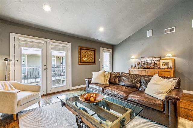 Photo - 5816 Birchbrook Dr Unit 218