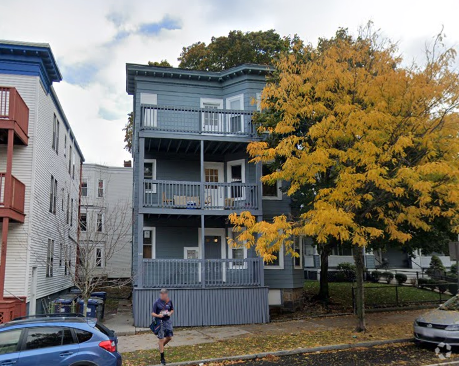 Building Photo - 530 Cambridge St Unit #3 Rental