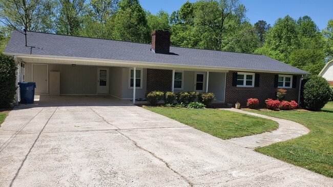 Photo - 115 Windy Hill Ct