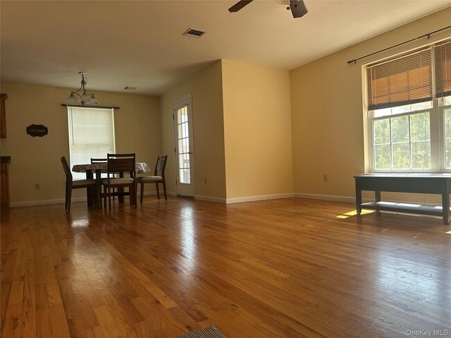 Photo - 105 N Montgomery St Unit 6