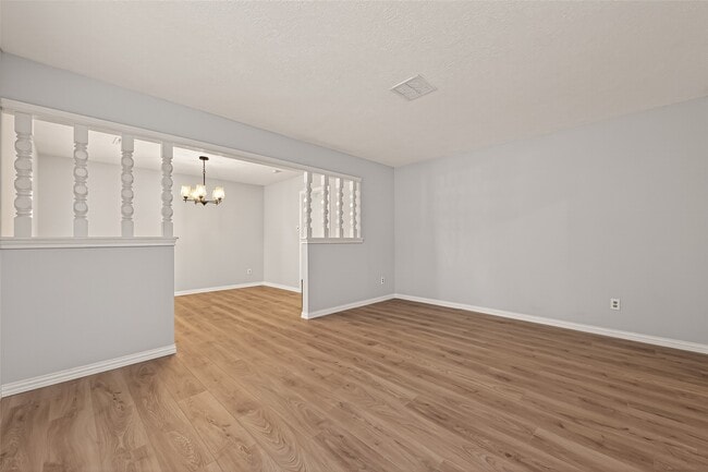 Building Photo - 13418 Paradise Valley Dr