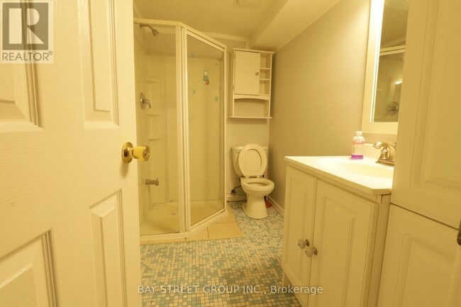 Photo - 280 Boisdale Ave