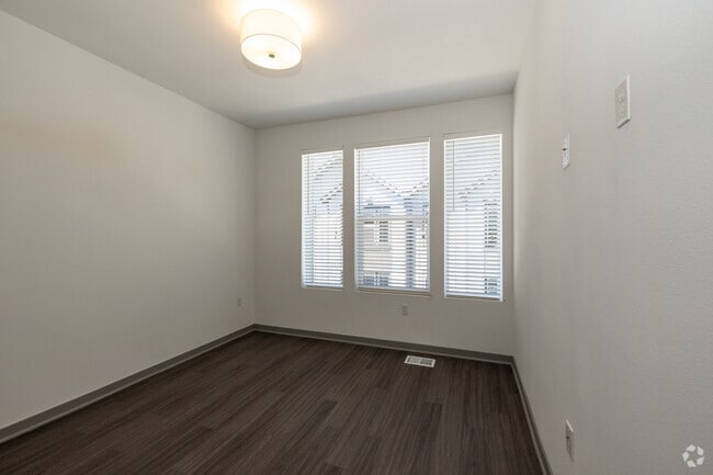 4BR, 3.5BA - 2,145SF - Bedroom 4
