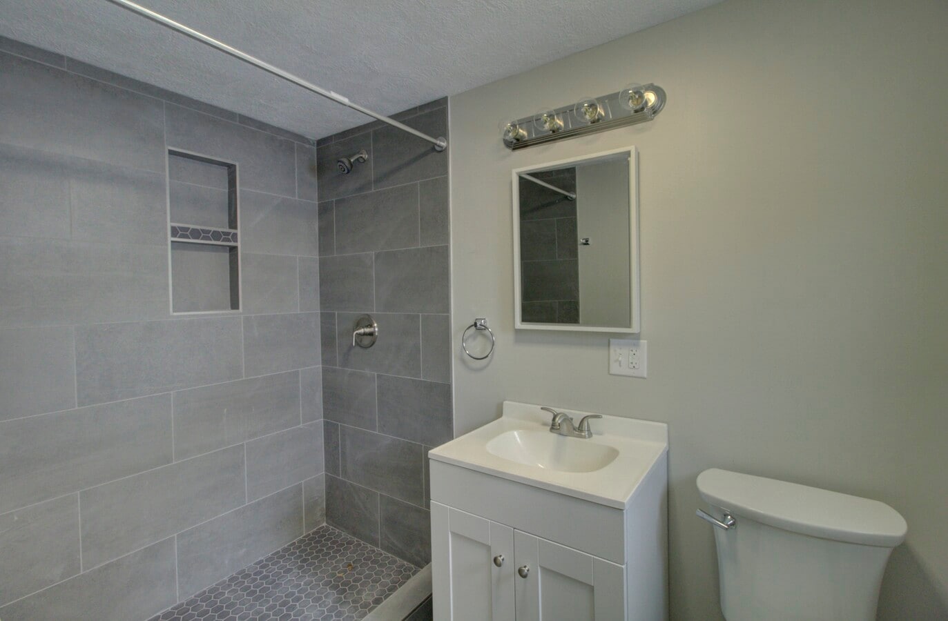 Photo - 3027 S US Highway 23 Apartamentos Unidad 4