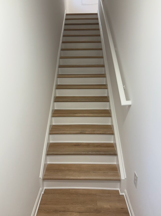 56 Vernon St Unit 2