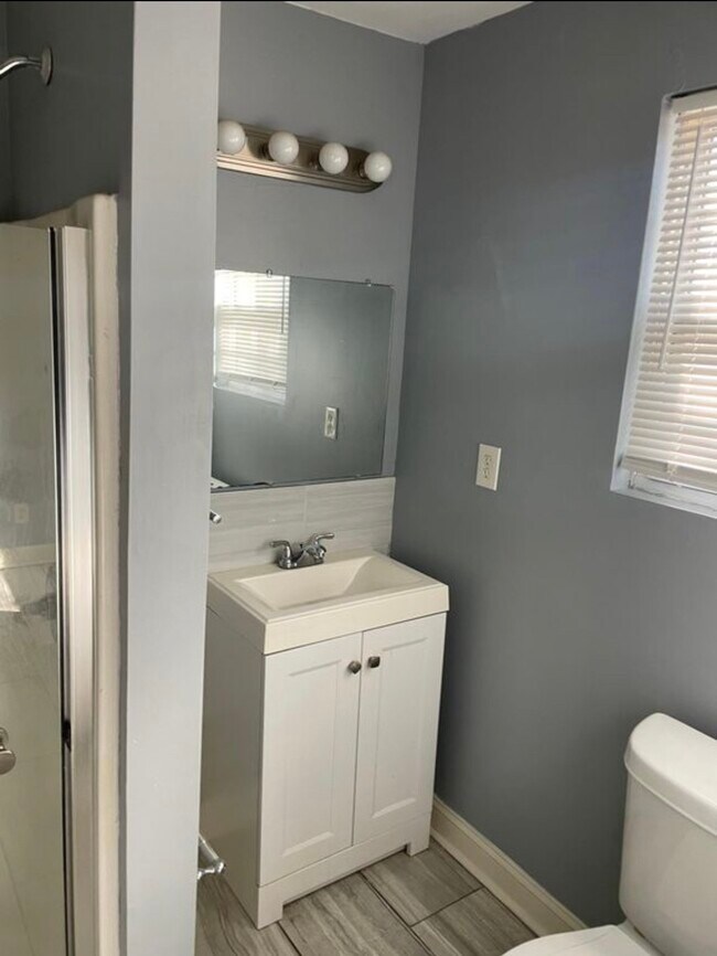 Photo - 1657 Thornton Pl SW