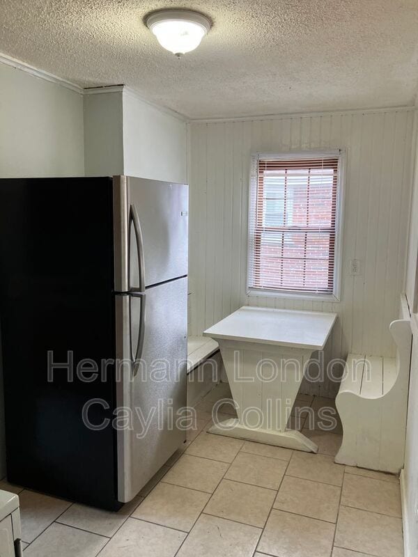 Photo - 815 Walters Dr