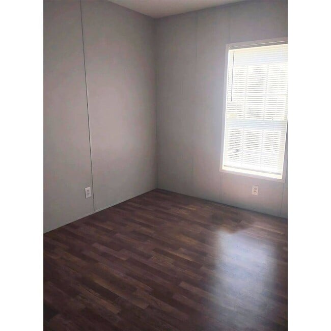 Photo - 1521 Nancys Dr