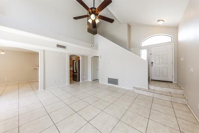 Photo - 2319 E Taro Ln