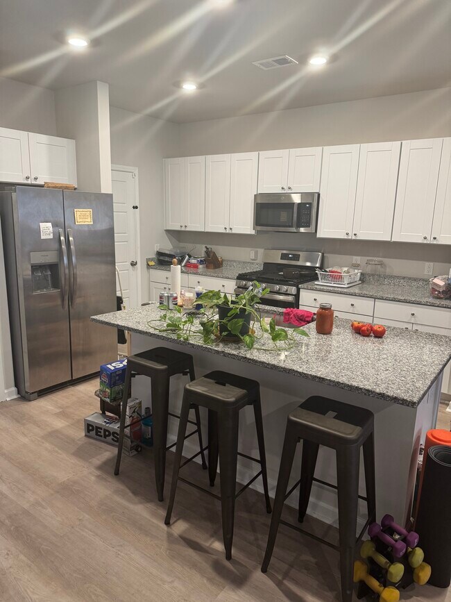 Photo - 8032 Reagan Way