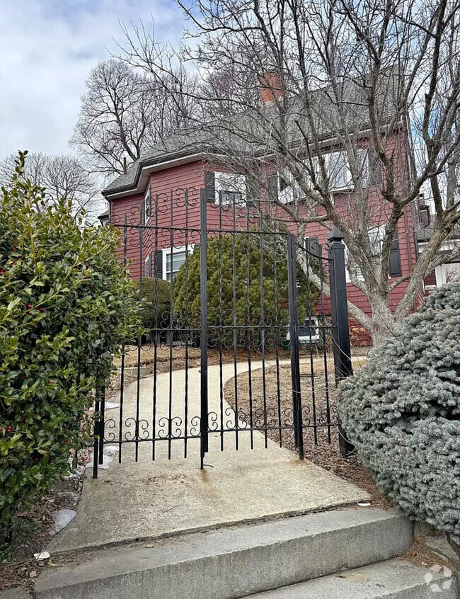 Building Photo - 177 Bellingham Ave Unit #1 Rental