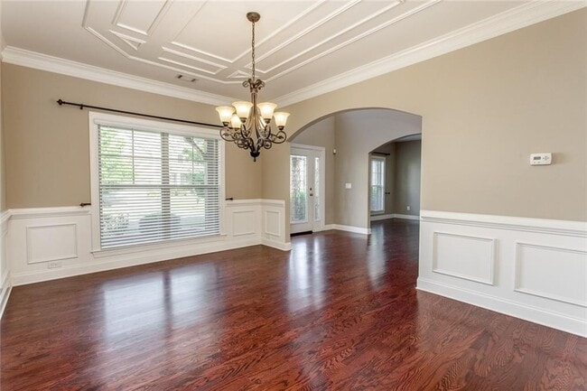 Photo - 940 Walters Cir