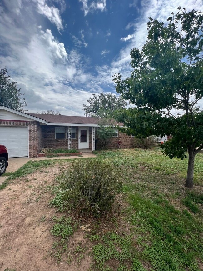 Building Photo - 3102 Magnolia St