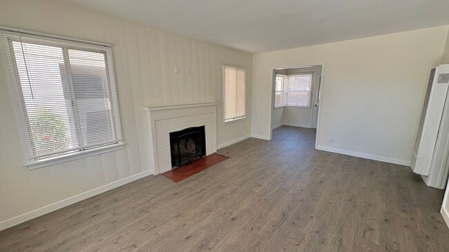 Building Photo - 4134  1/2 Manhattan Beach Blvd Unit 4134